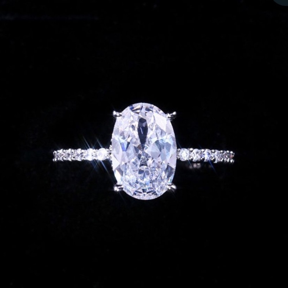 5ct Oval Cut White Sapphire 925 SS Ring - Picture 2 of 7